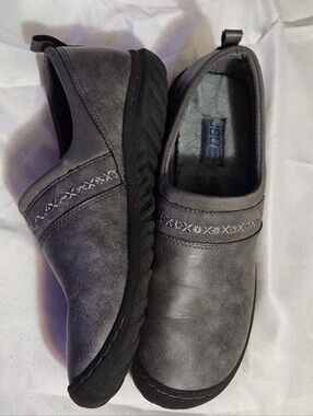 JBU Womens Moccasion Gray Slip-On Casual Loafers.